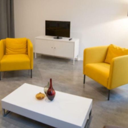 Bel Appartement Au Coeur Du Centre Historique Bourges Luaran gambar